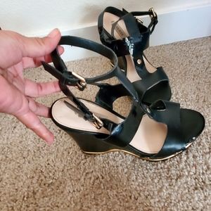 A pair of G by guess wedges